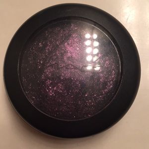 MAC eyeshadow Young Punk